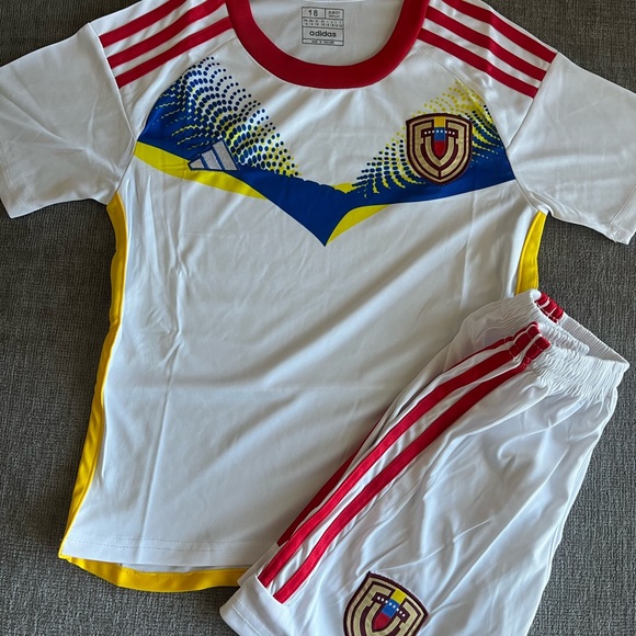Venezuela Soccer “La Vinotinto” jersey and shirt for kids ( boys and girls) - Picture 2 of 2